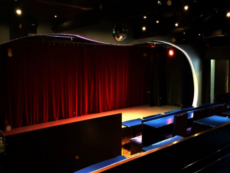 Show Restaurant 東京ラプソディのステージ画像