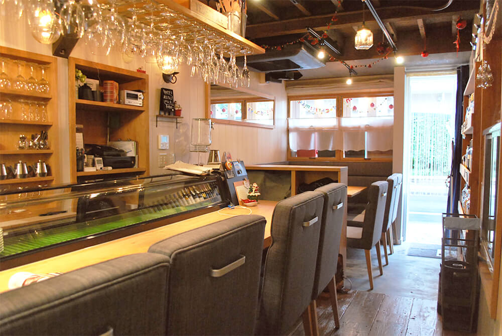 CafeRestaurant & Deli Battle Ship Grayのカウンター画像
